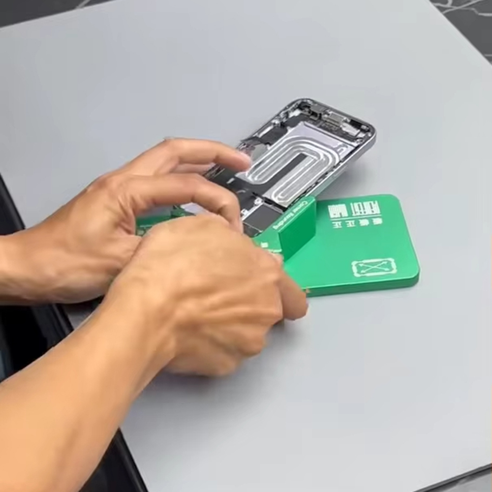 YCS Mobile Phone Frame Straigh - Screen Alignment Tool のレビューと価格