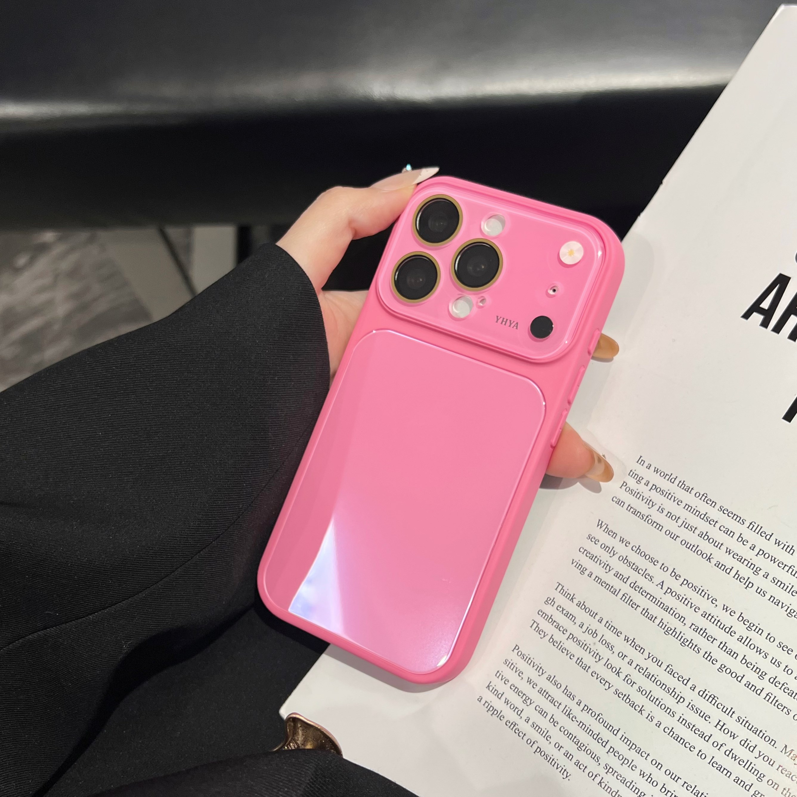 Luxury Instantly Turn 17 Tempe - Camera Lens Protector のレビューと価格